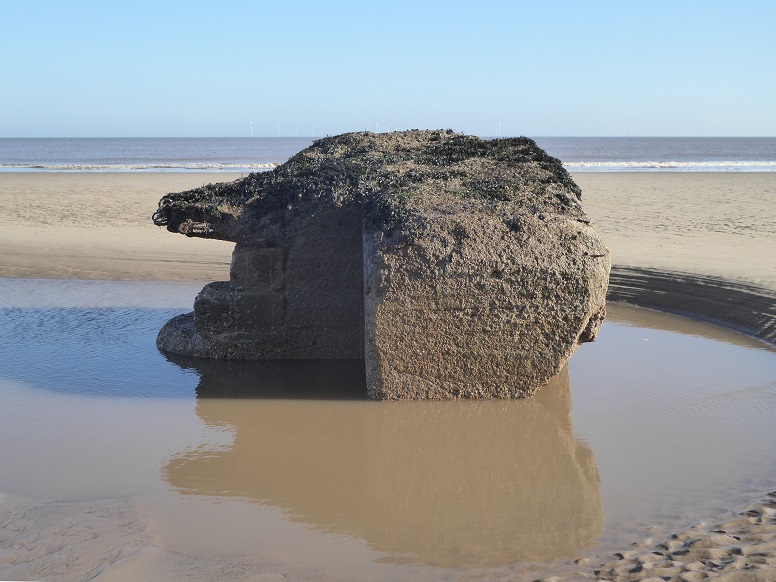  beach searchlight at Sand-le-Mere: 26 February 2021 